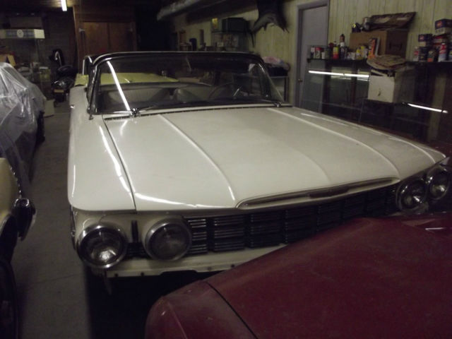 1960 oldsmobile 88 convertible, barn find, rare solid runs survivor cool project