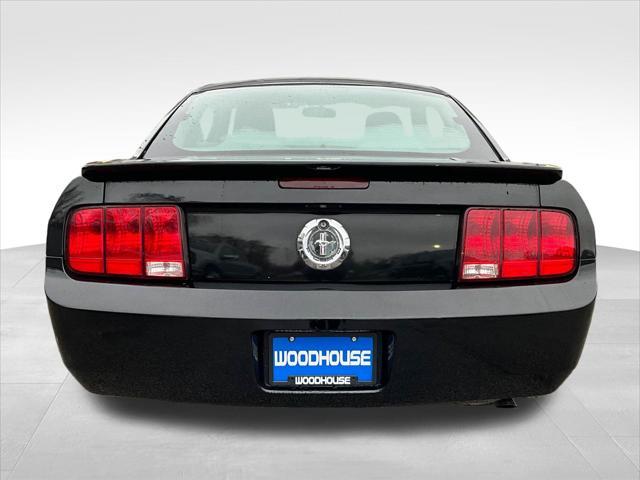 2009 ford mustang premium