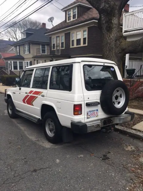 1989 mitsubishi pajero v6 3.2l 7seater 5speed manual 4x4 4wd