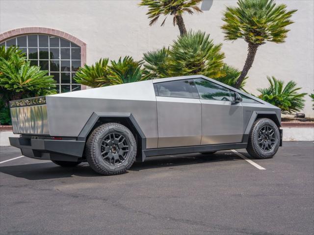 2024 tesla cybertruck all-wheel drive