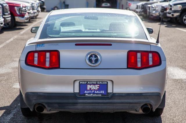 2012 ford mustang v6
