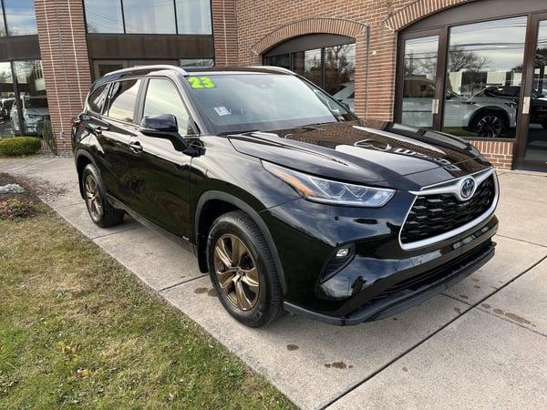 2023 toyota highlander in centennial, colorado