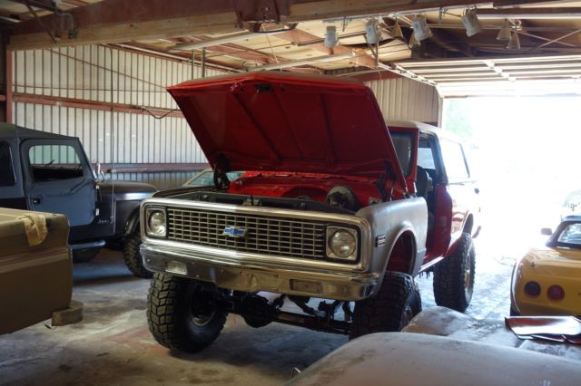1970 gmc jimmy k5, 350 v8, 4 speed manual, 4x4, ac, partial restoration