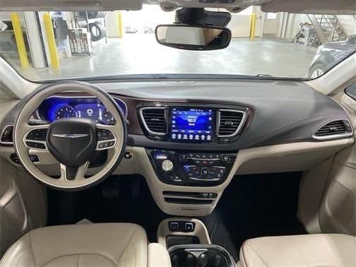 2017 chrysler pacifica limited in sheboygan, wisconsin