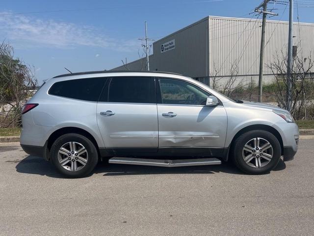 2017 chevrolet traverse 2lt