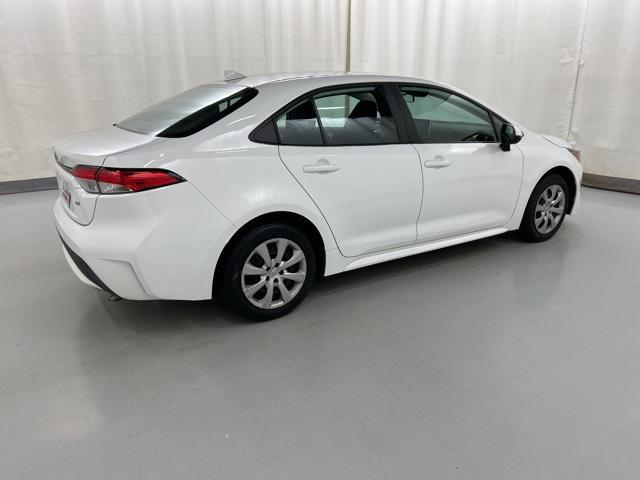 2021 toyota corolla le