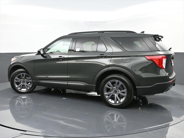 2022 ford explorer xlt