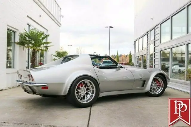 1973 chevrolet corvette custom 0 silver metallic