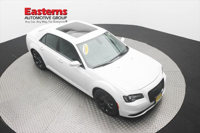 2022 chrysler 300 s