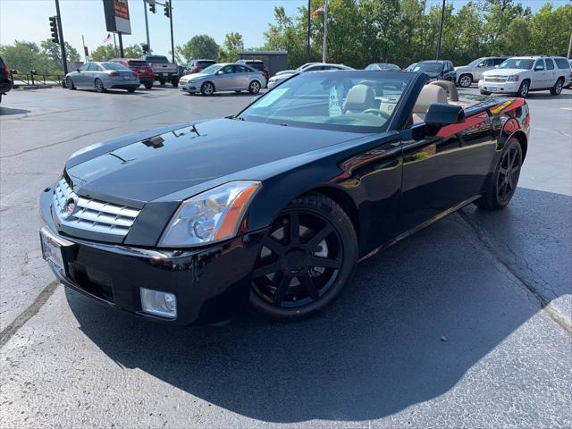 2004 cadillac xlr base