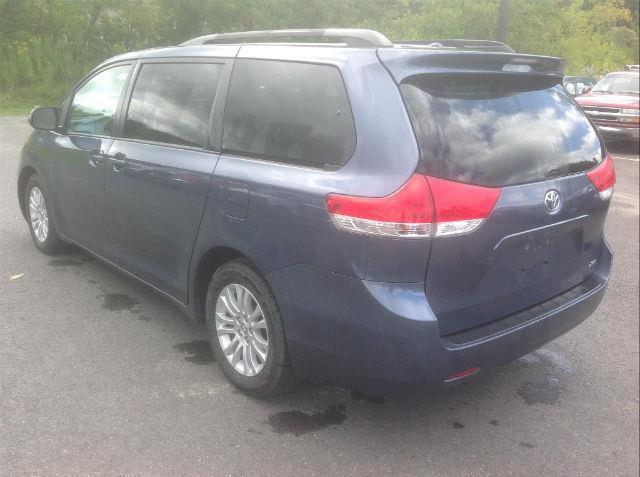 2014 toyota sienna limited 7-passenger limited 7-passenger 4dr mini-van for sale in montpelier, vermont