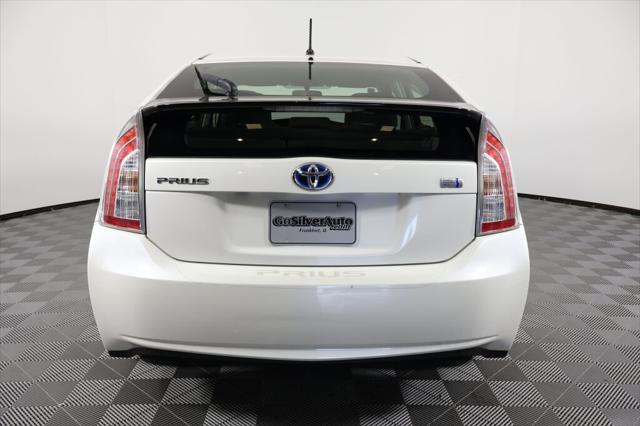 2013 toyota prius two