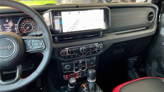 2024 Jeep Gladiator