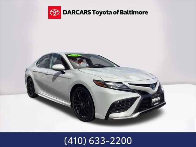 2024 toyota camry hybrid se