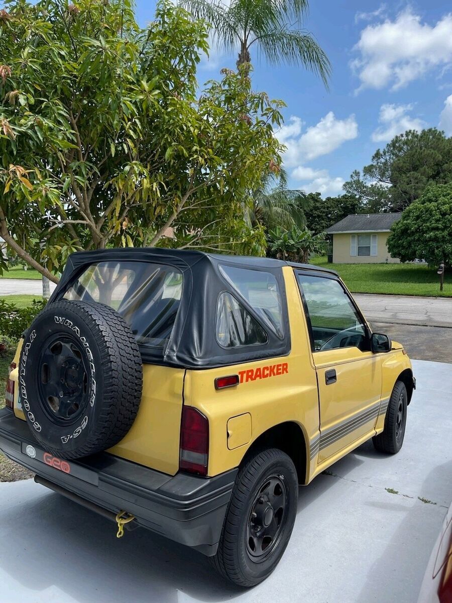 1991 geo tracker yellow rwd manual
