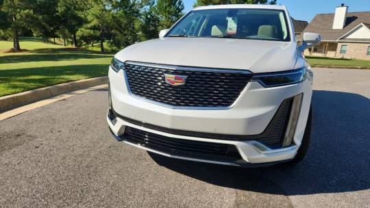 2025 Cadillac XT6 premium luxury