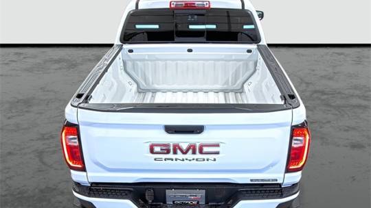 2024 GMC Canyon