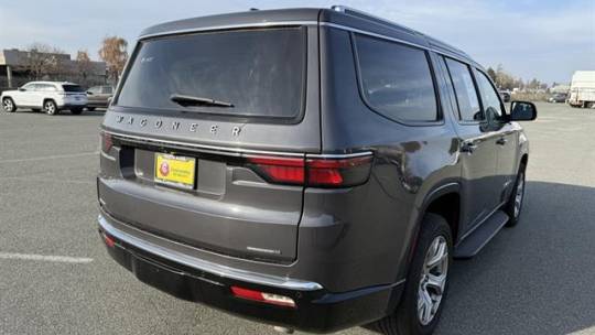 2022 Jeep Wagoneer