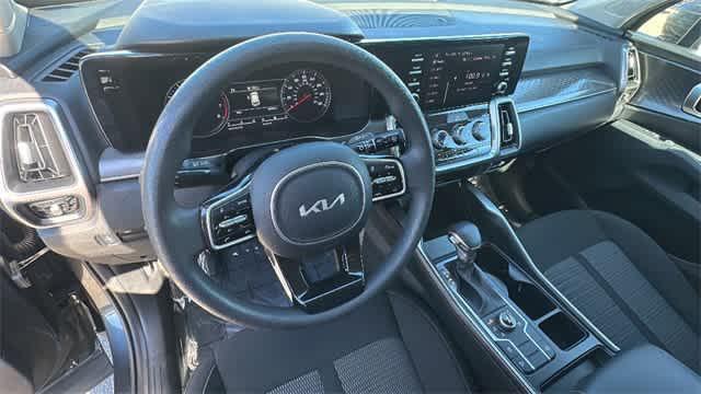 2023 kia sorento lx