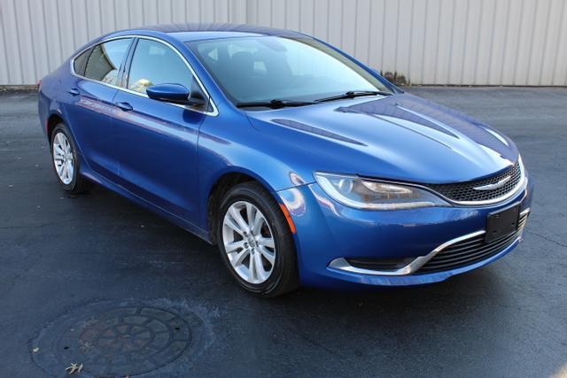 2016 chrysler 200 in lansing, kansas