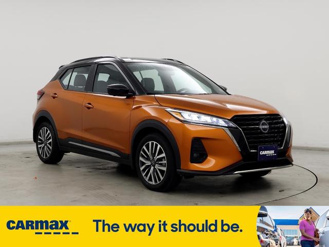 2024 nissan kicks sr