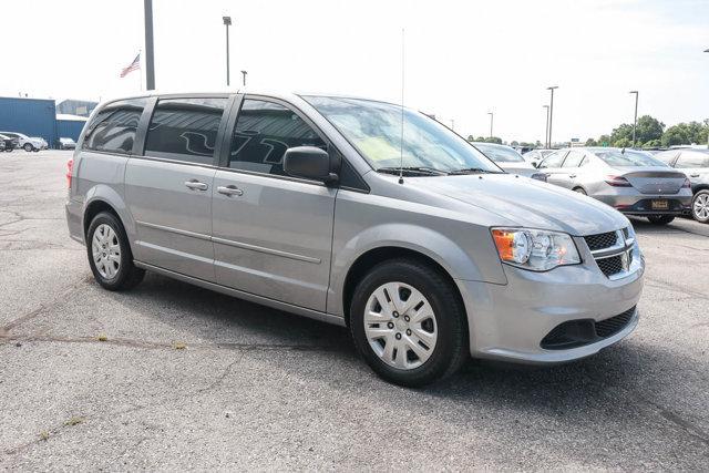 2017 dodge grand caravan se