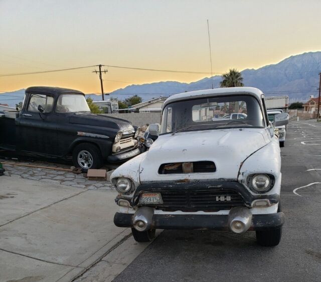 1957 gmc stepside pickup model 100