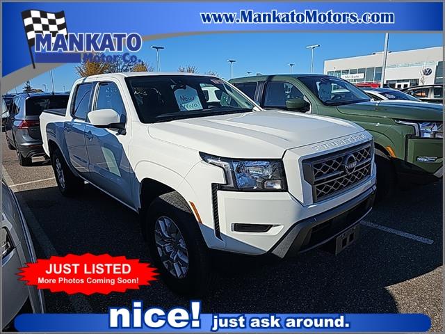 2022 nissan frontier sv