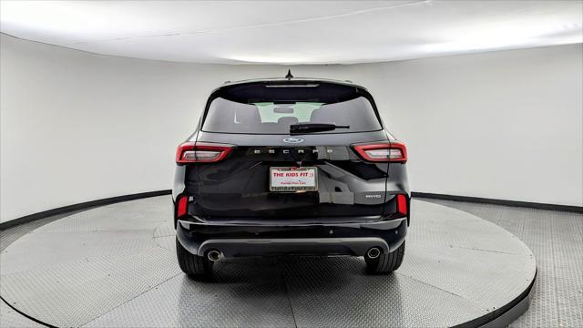 2023 ford escape st-line elite