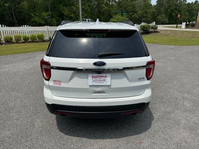 2016 ford explorer base