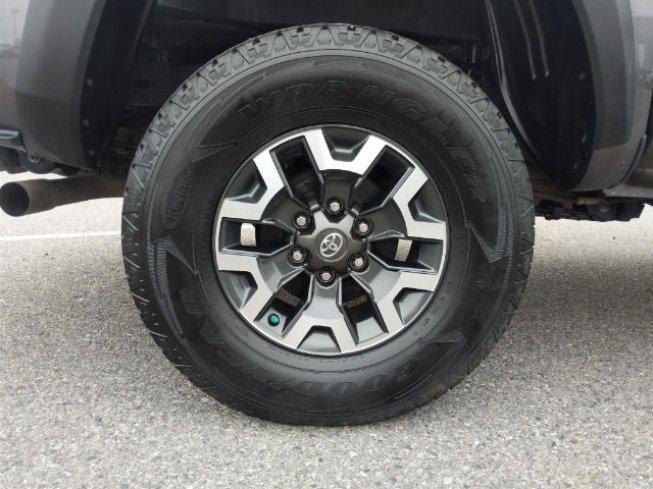 2017 toyota tacoma w/ trd off-road package for sale in bozeman, montana