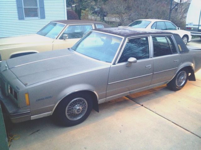 classic 1983 pontiac bonneville brougham velvet interior 350 v8 mint motor 4d