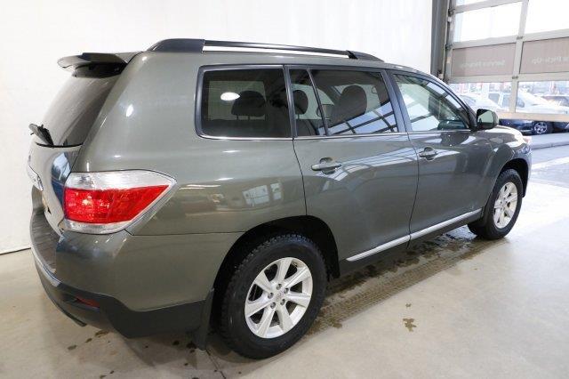 2012 toyota highlander base awd base 4dr suv for sale in anchorage, alaska