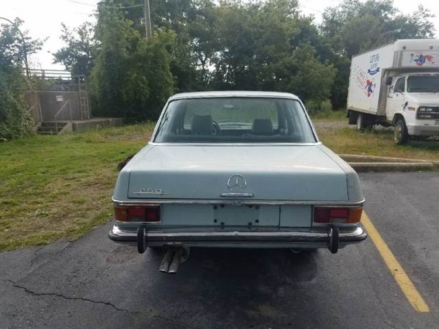 1971 mercedes benz 250 or a 280 4 door! as-is! inop! doesnt start!
