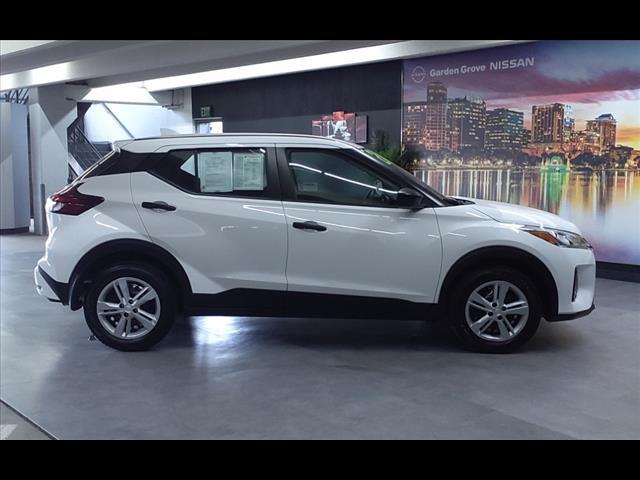 2024 nissan kicks s