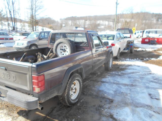 1988 jeep commanche pickup truck