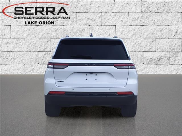 2022 jeep grand cherokee altitude