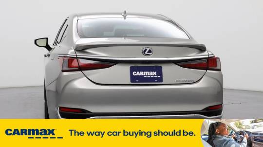 2021 Lexus ES