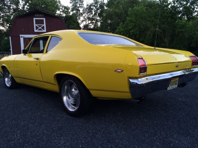 1969 chevelle 300 deluxe sedan