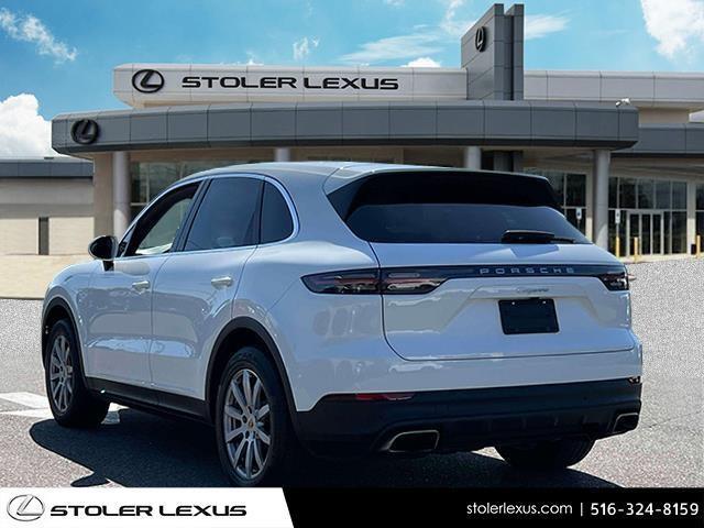 2021 porsche cayenne base