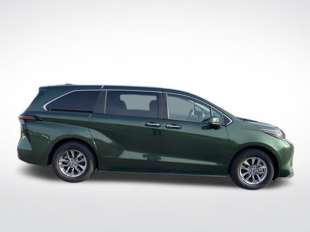 2023 toyota sienna xle 7 passenger