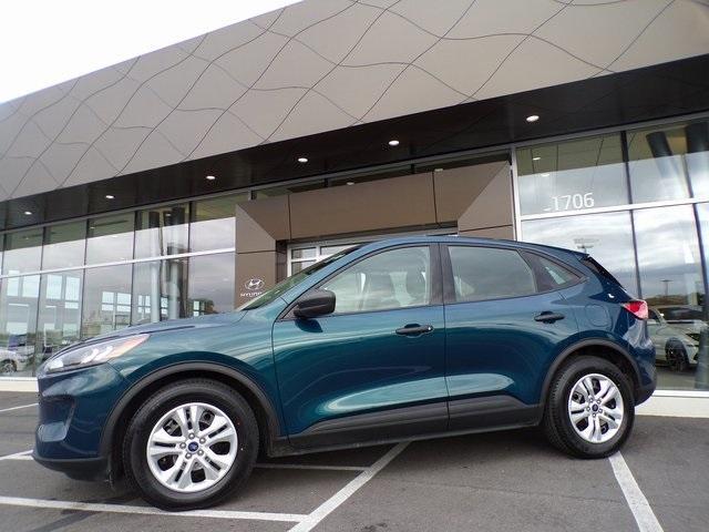2020 ford escape s