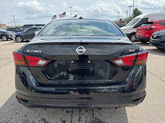 2022 nissan altima 2.5 sv in southfield, michigan
