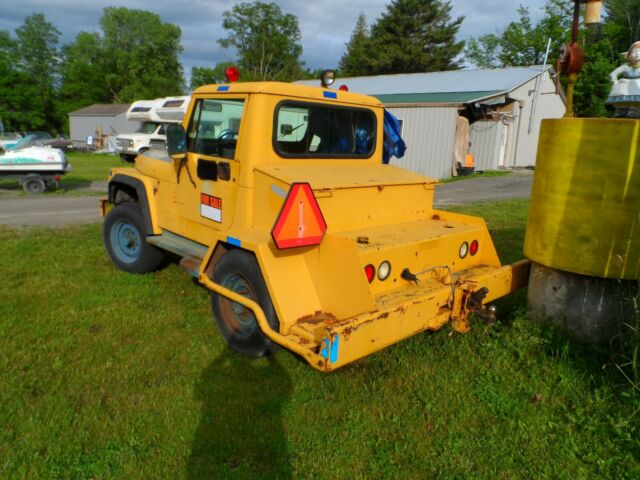 1985 jeep cj10a military tug