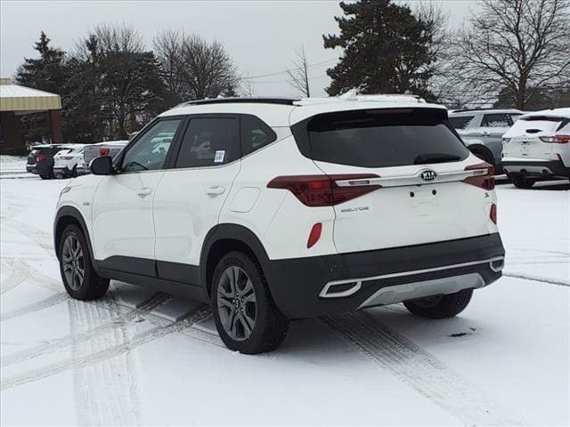 2021 kia seltos s in farmington, michigan