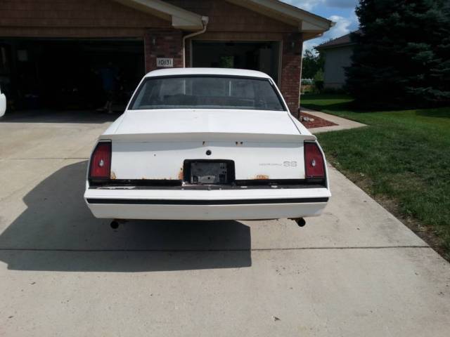 84 chevy monte carlo ss-excellent project car-redo and make big bucks!!!