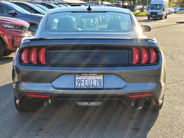 2022 ford mustang gt premium