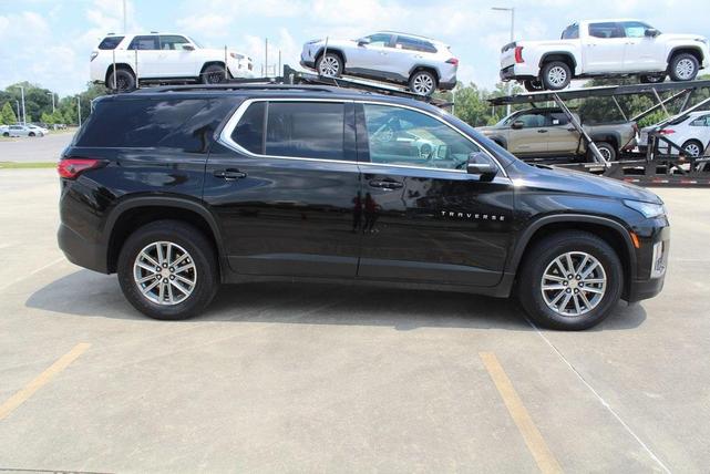 2022 chevrolet traverse lt leather