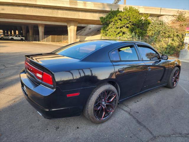 2012 dodge charger se