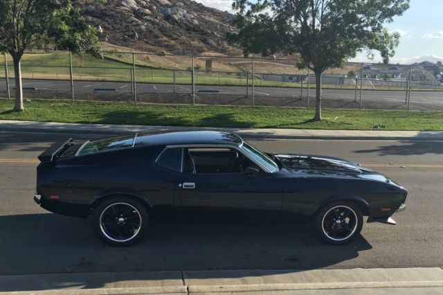 1971 ford mustang mach 1 fastback